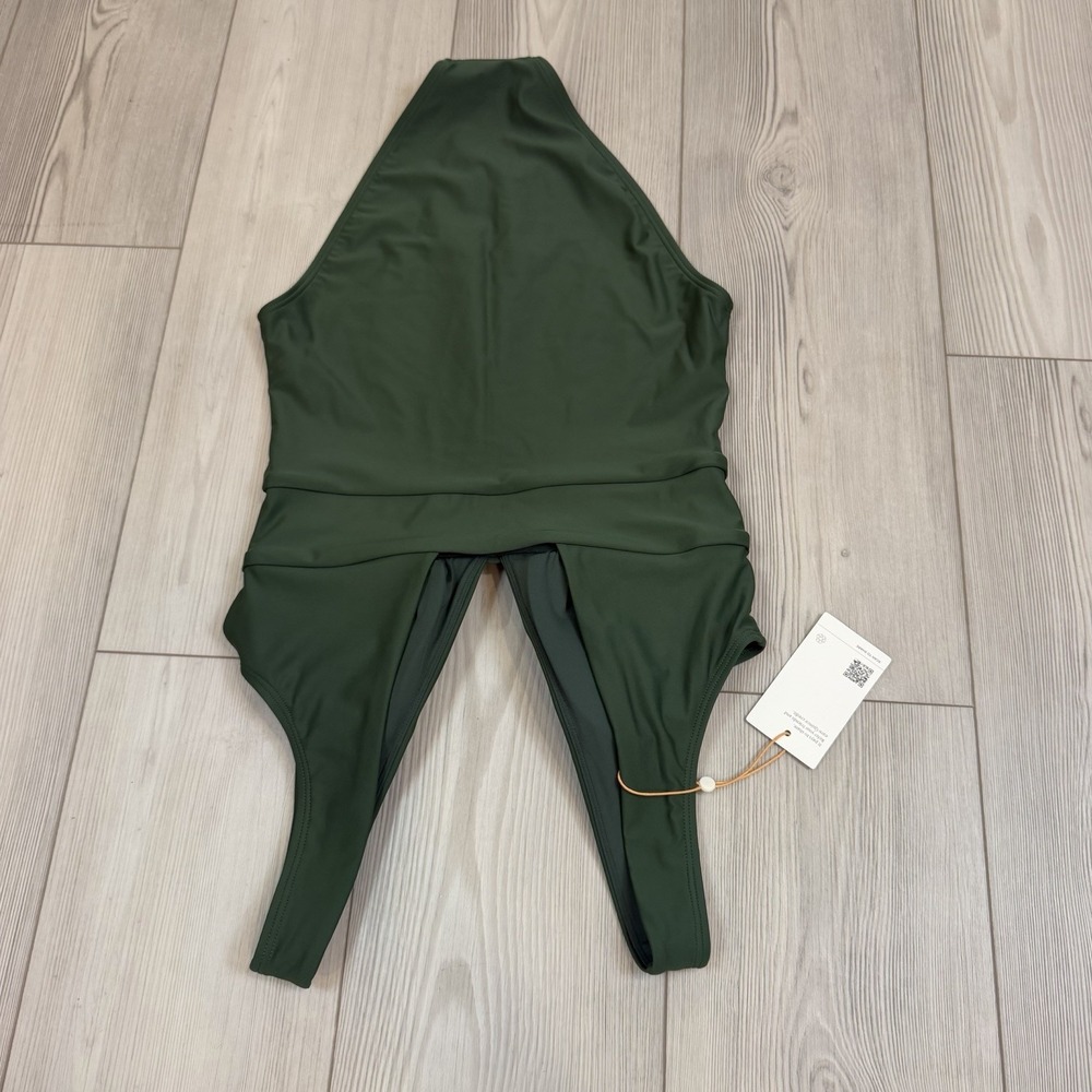 NWT Quince Italian Plunge One-Piece Swimsuit, Small, Green - Picture 8 of 10